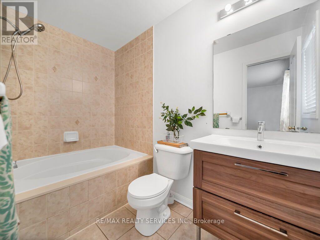 7 OLIVETT LANE - 26