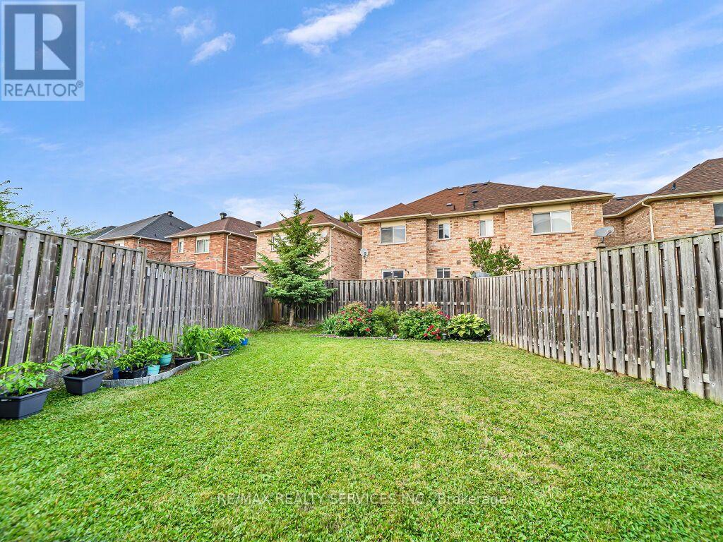 7 OLIVETT LANE - 40
