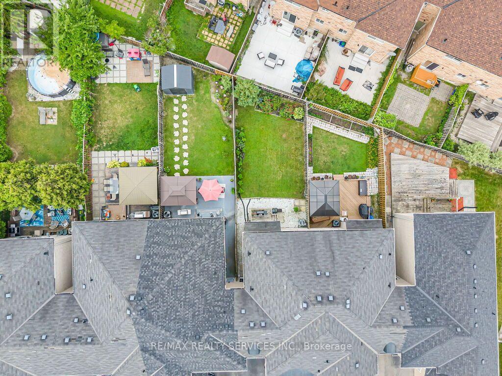 7 OLIVETT LANE - 41