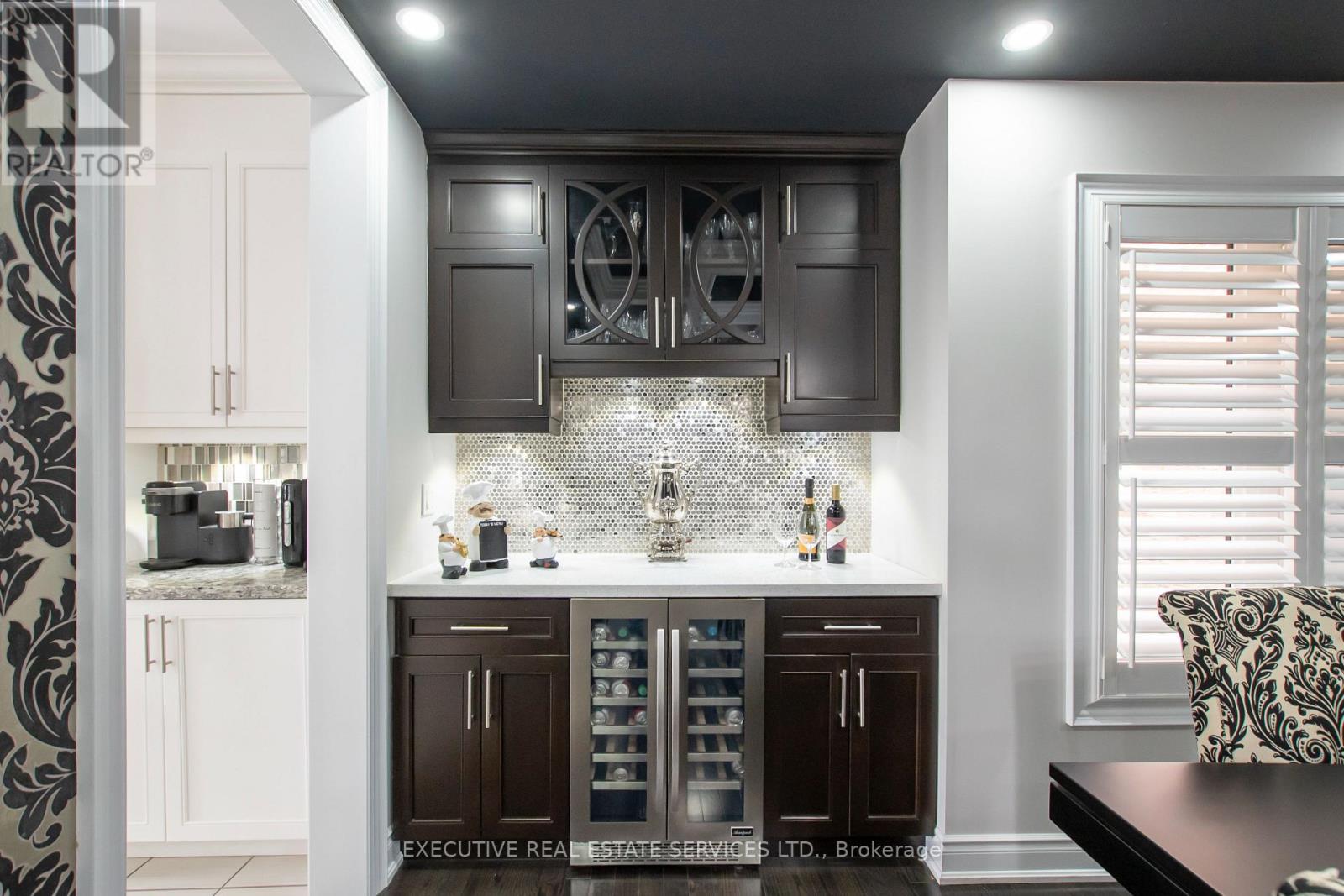 22 VALLEYWAY DRIVE - Image 13