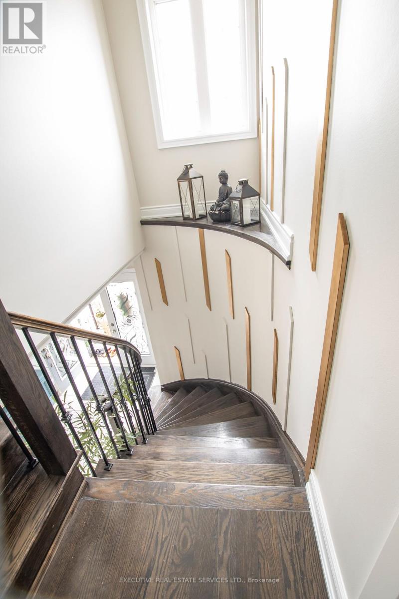22 VALLEYWAY DRIVE - Image 26