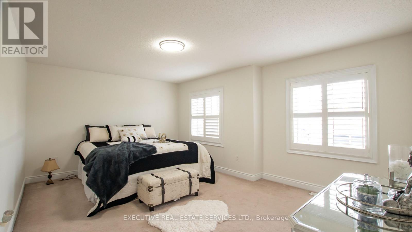 22 VALLEYWAY DRIVE - Image 32