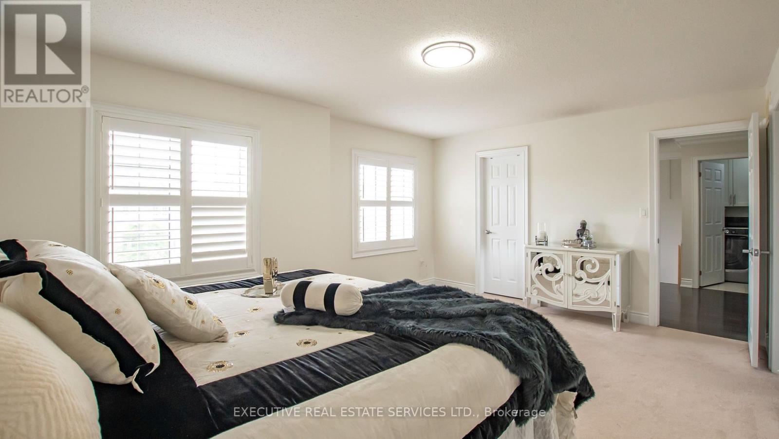22 VALLEYWAY DRIVE - Image 33