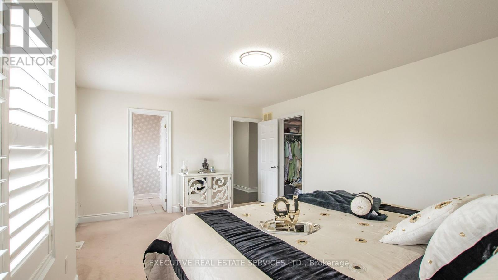 22 VALLEYWAY DRIVE - Image 34