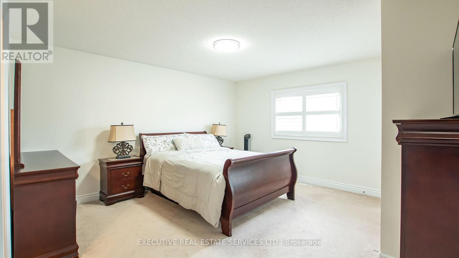 22 VALLEYWAY DRIVE - Image 36