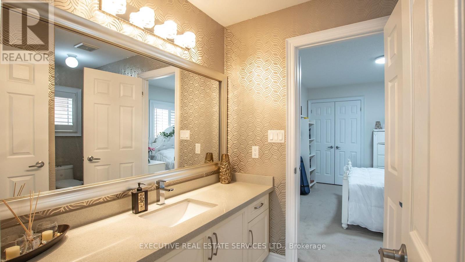 22 VALLEYWAY DRIVE - Image 40
