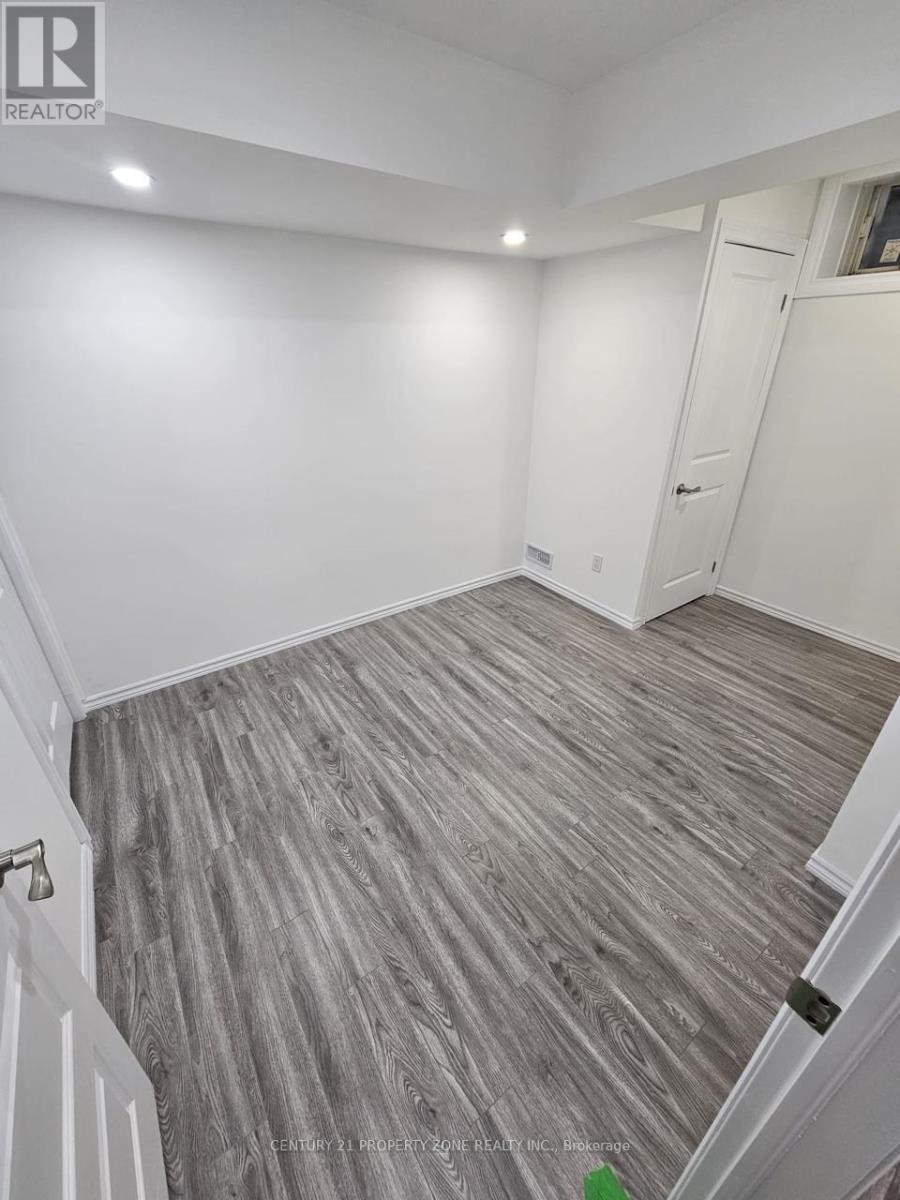 #15 9033 DERRY ROAD - 18