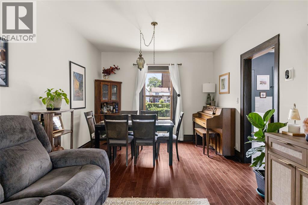 1033 CHURCH STREET - 6