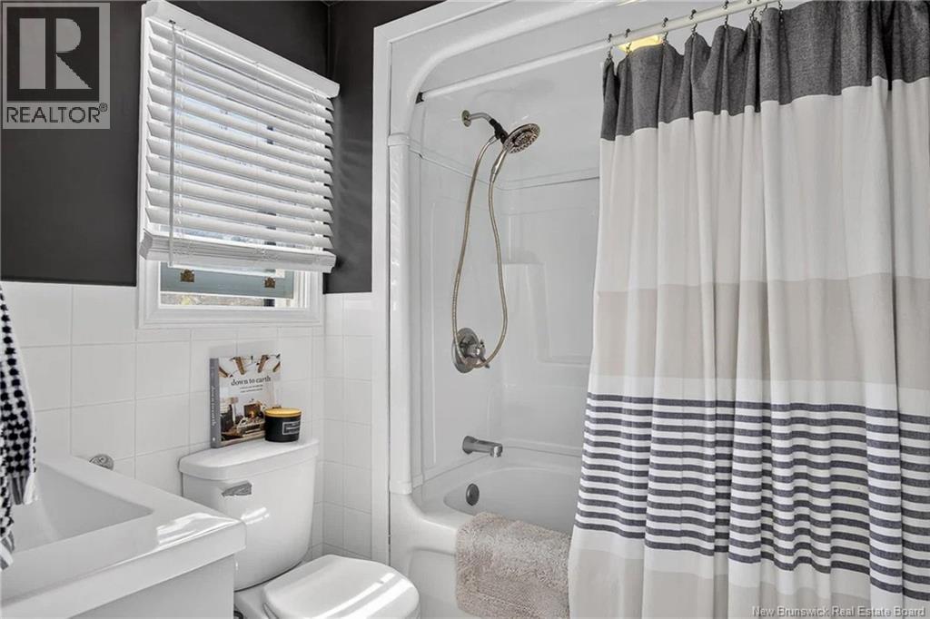 1240 Red Head Road - Image 31