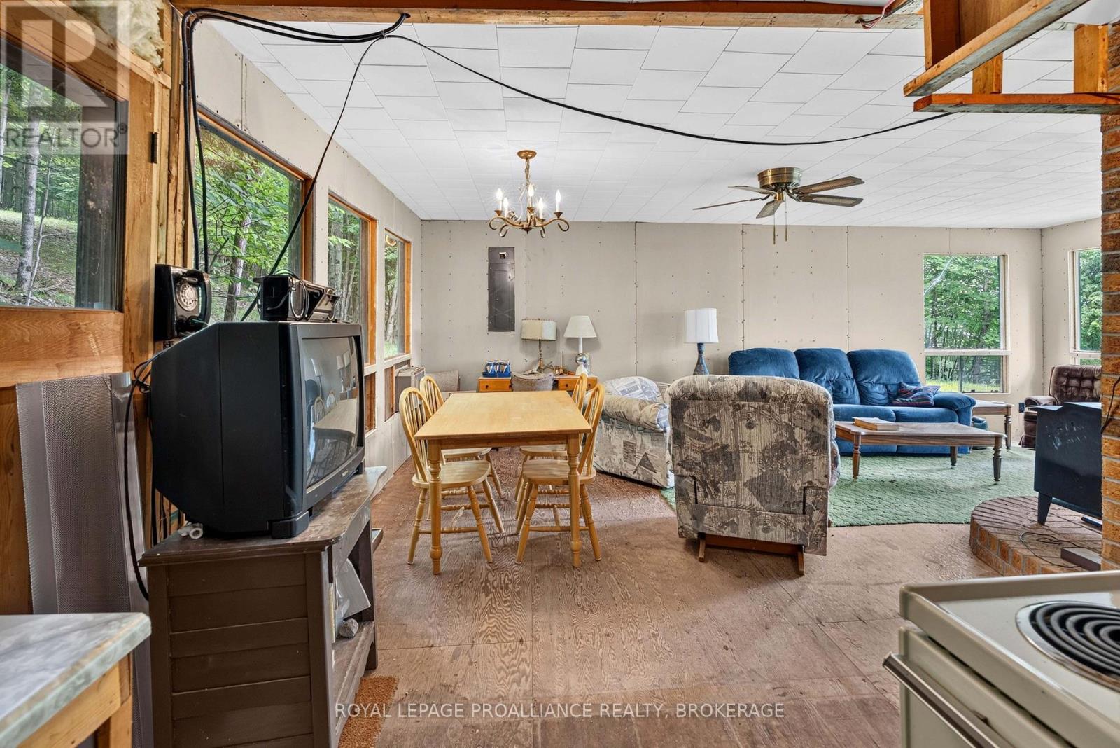 119 CLIFF VIEW LANE - Image 24