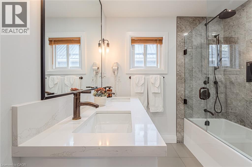 1231 LAKESHORE Road - 27