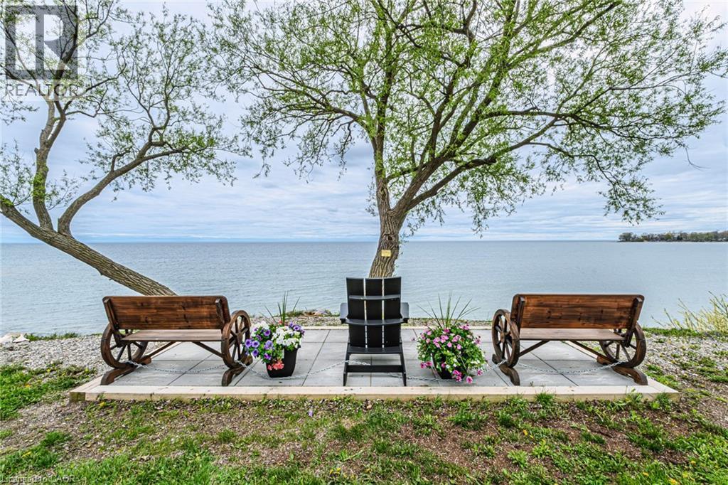 1231 LAKESHORE Road - 4