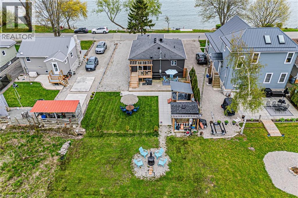 1231 LAKESHORE Road - 44