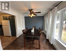 28 Spruce Avenue thumbnail 13