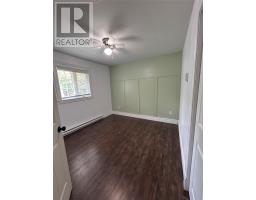 28 Spruce Avenue thumbnail 17