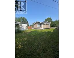28 Spruce Avenue thumbnail 4