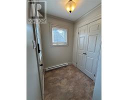 28 Spruce Avenue thumbnail 8