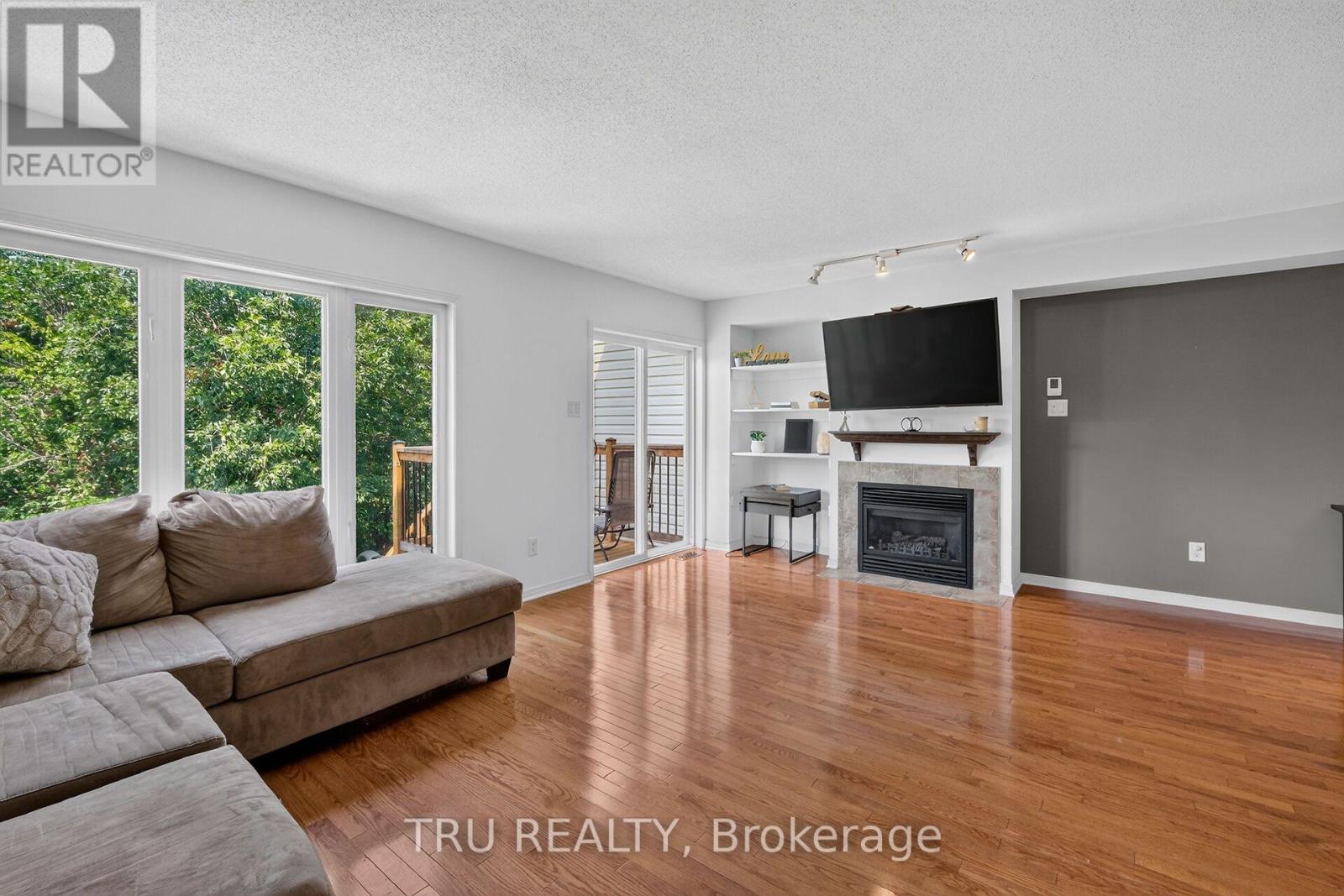 258 PARKROSE PRIVATE - Image 13
