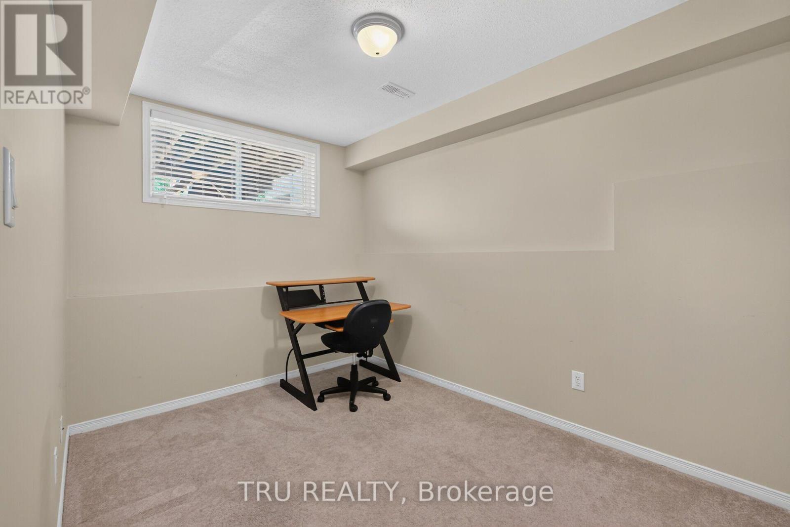 258 PARKROSE PRIVATE - Image 32