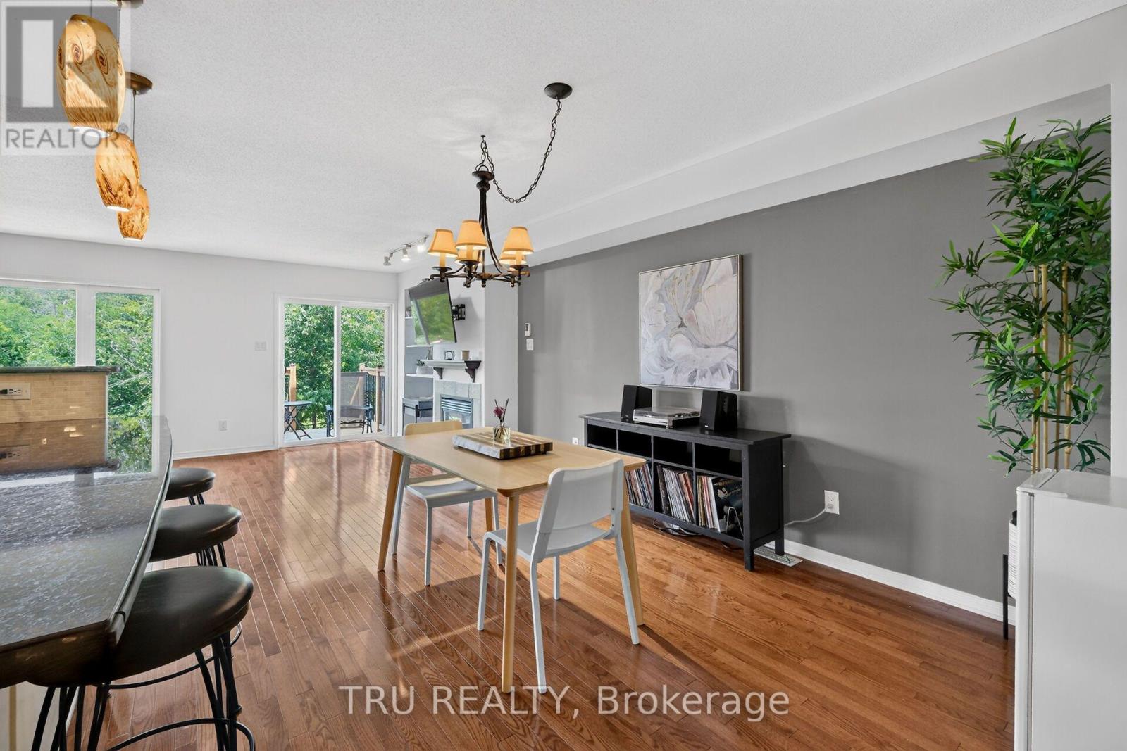 258 PARKROSE PRIVATE - Image 9
