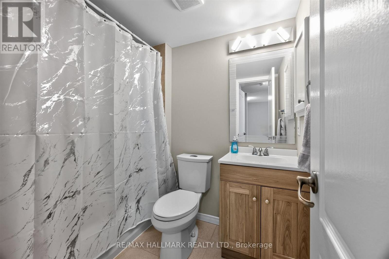 563 LUPLE AVENUE - Image 39