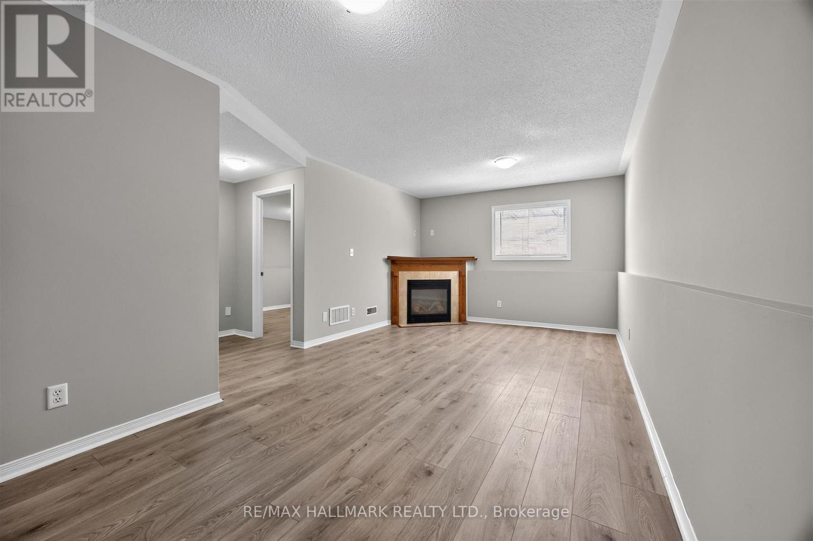 563 LUPLE AVENUE - Image 36