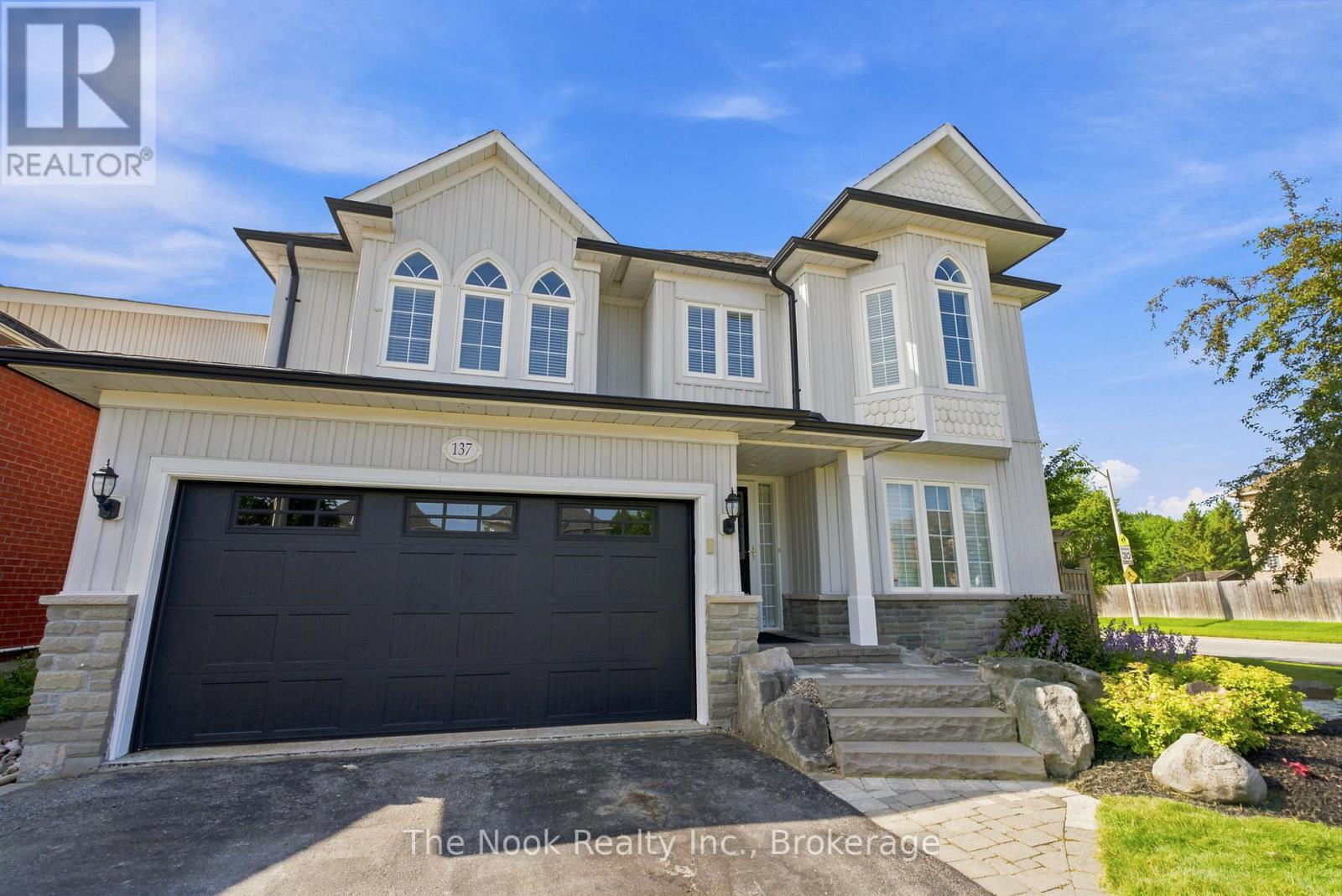 137 EDWARD STREET E - 49
