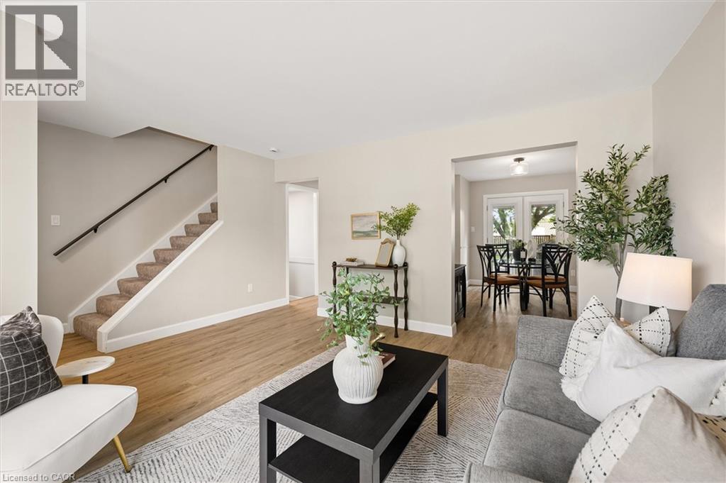 89 MAPLE Avenue - Image 10