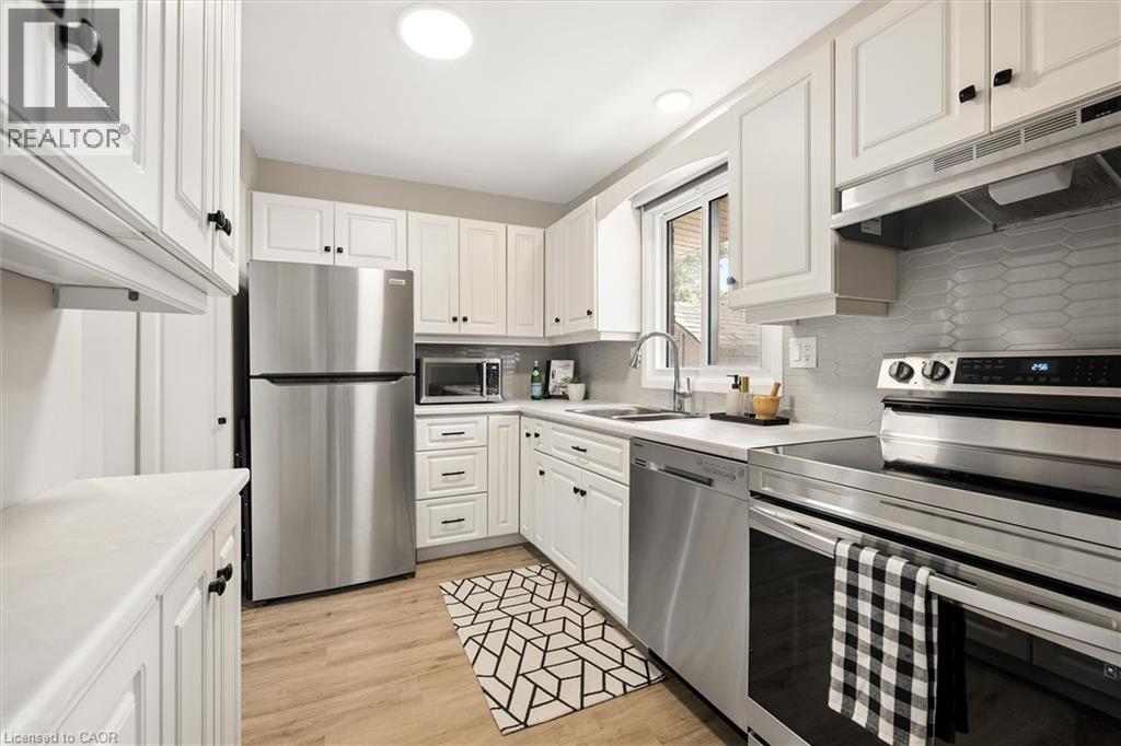 89 MAPLE Avenue - Image 13