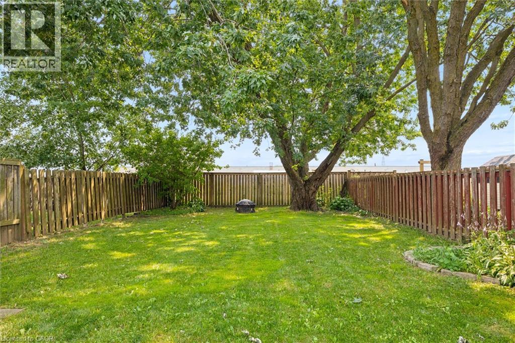 89 MAPLE Avenue - Image 35