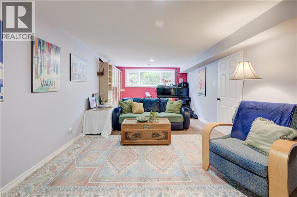 21 KELLY Drive - Image 33