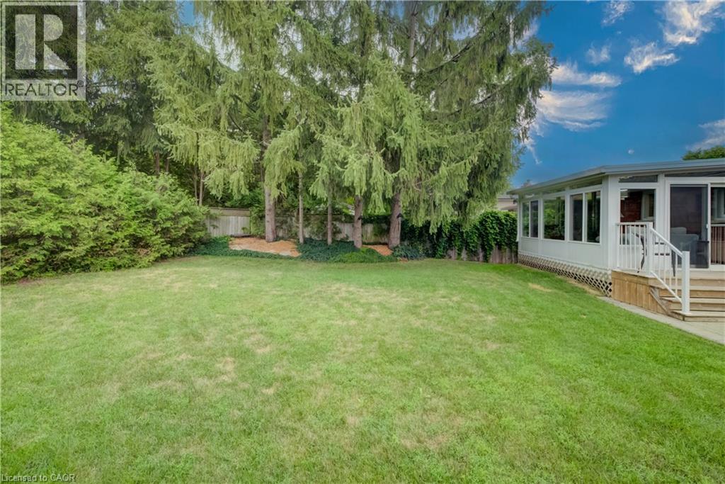 21 KELLY Drive - 44