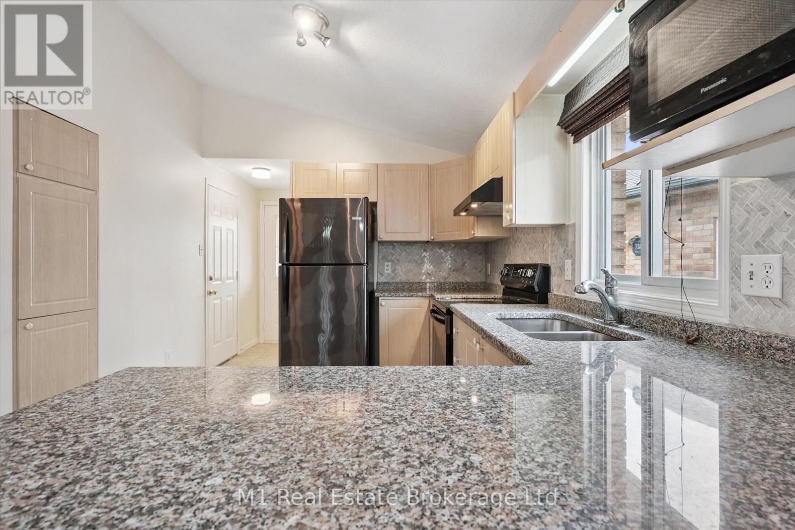 72 ORCHID CRESCENT - Image 13