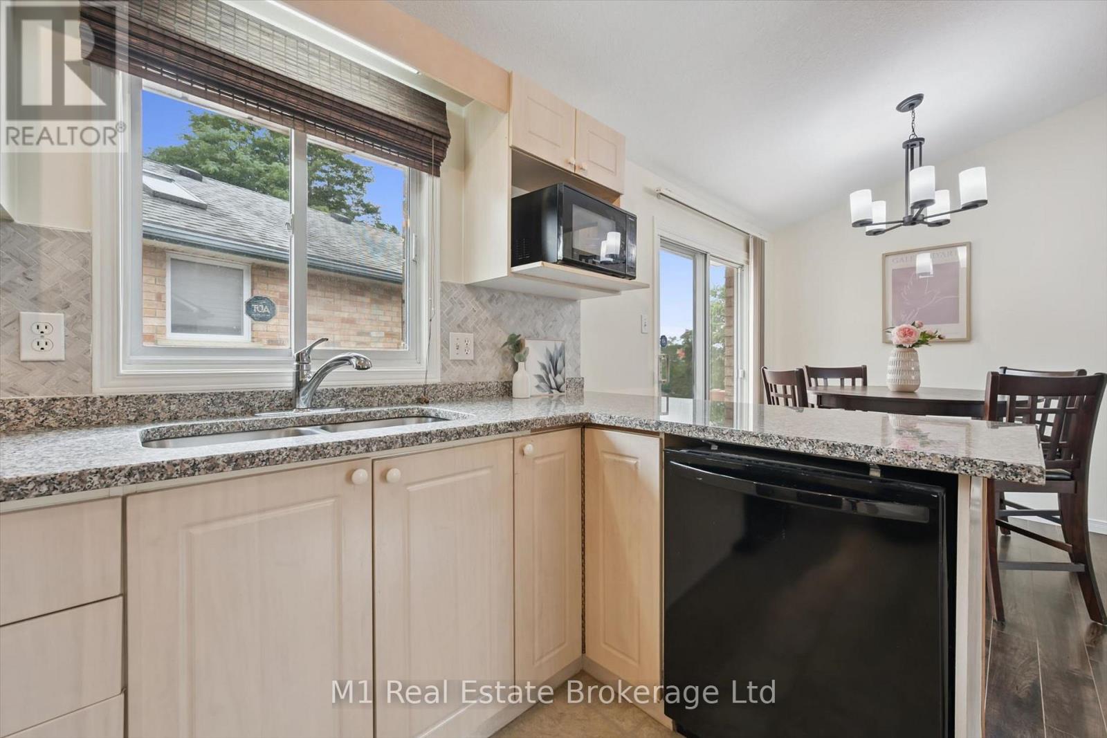 72 ORCHID CRESCENT - 16