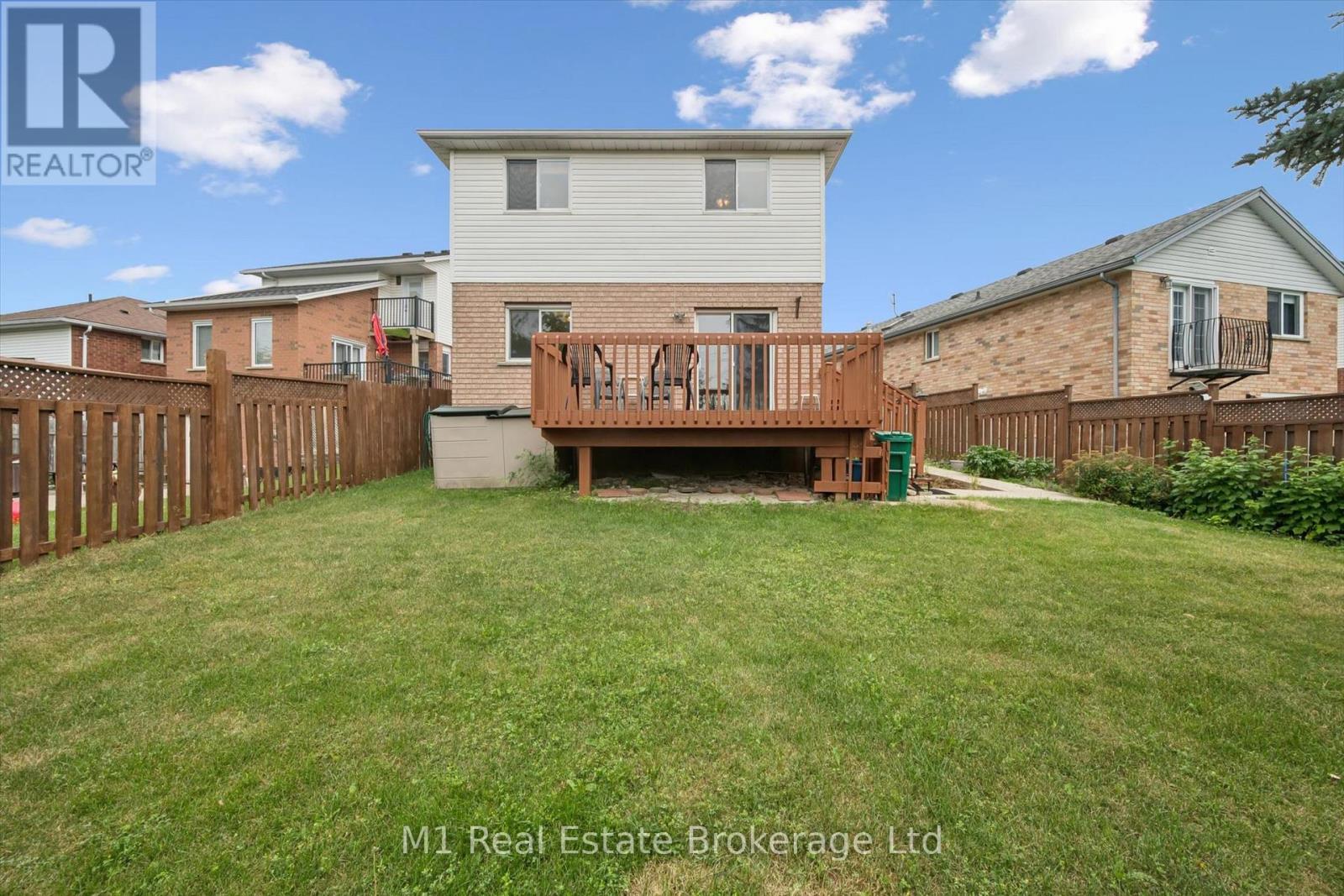 72 ORCHID CRESCENT - 37