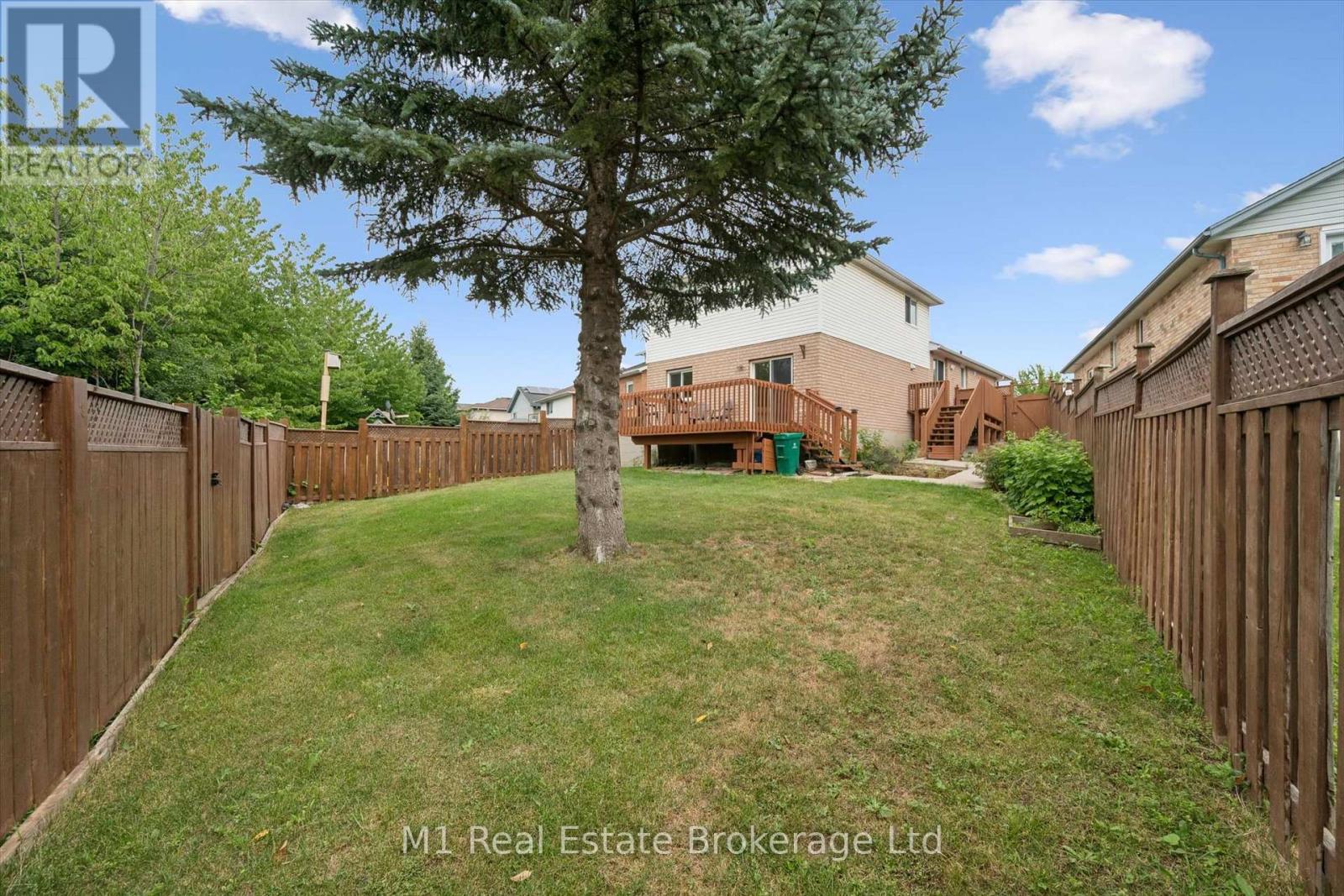 72 ORCHID CRESCENT - 38