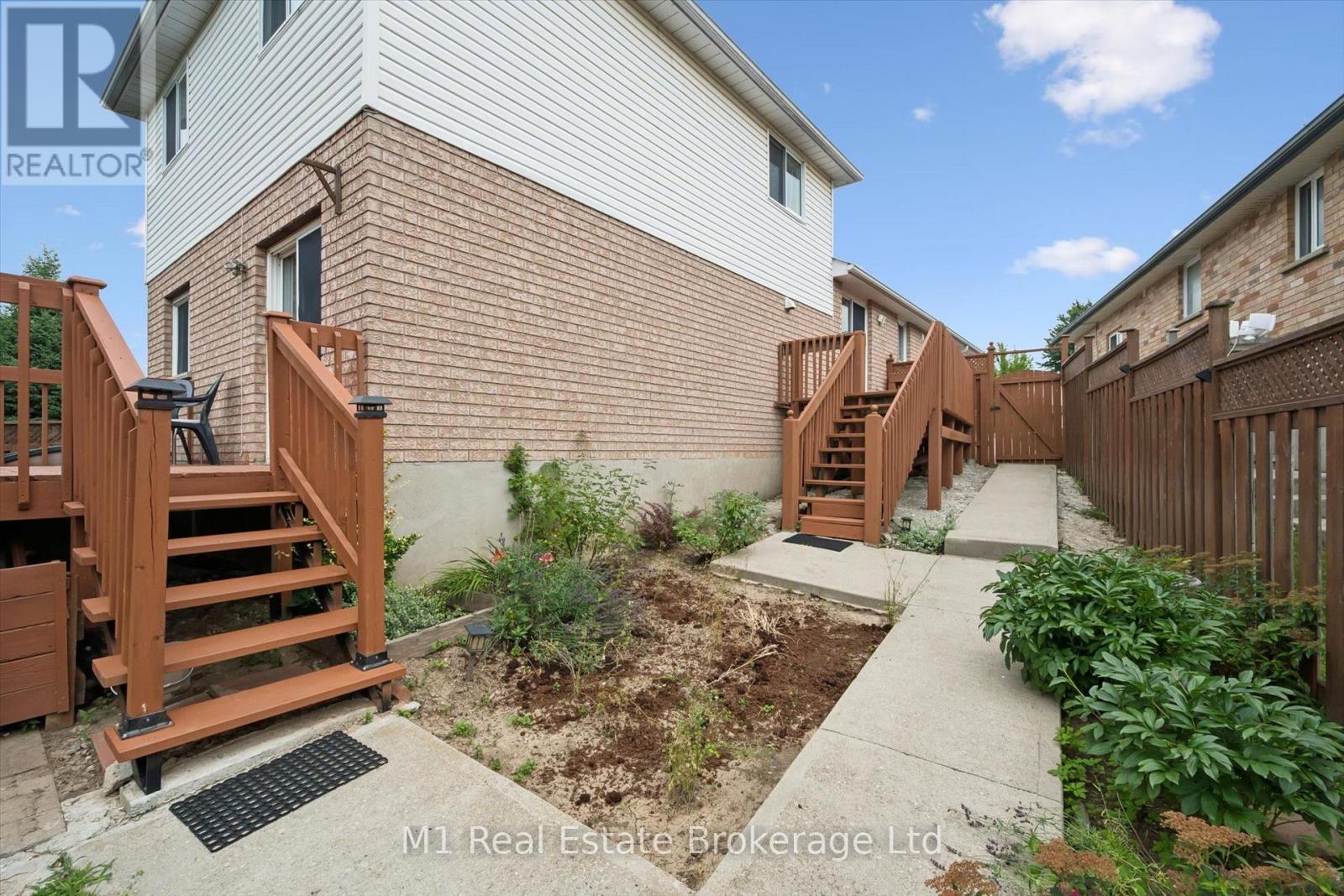 72 ORCHID CRESCENT - Image 39
