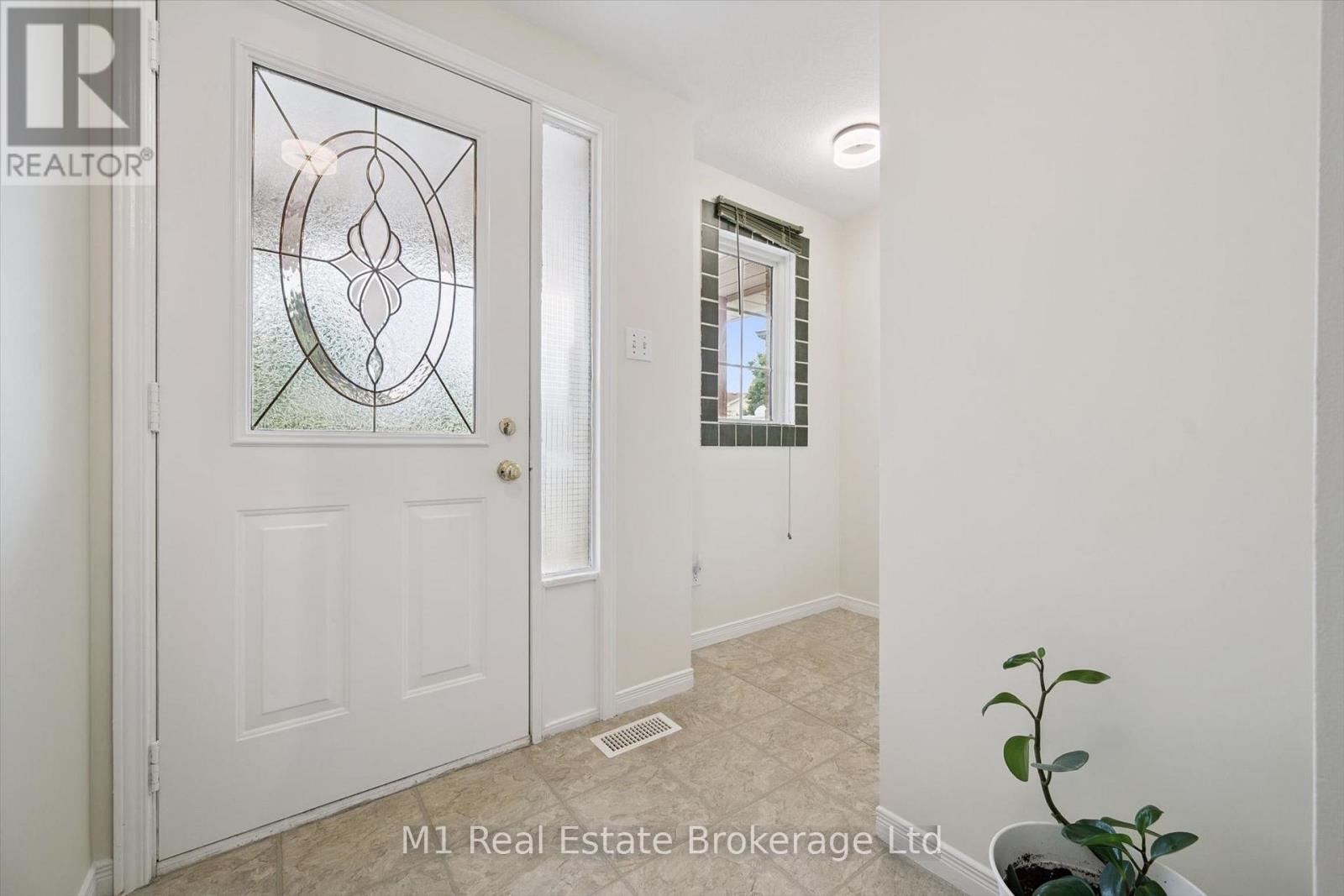 72 ORCHID CRESCENT - Image 4