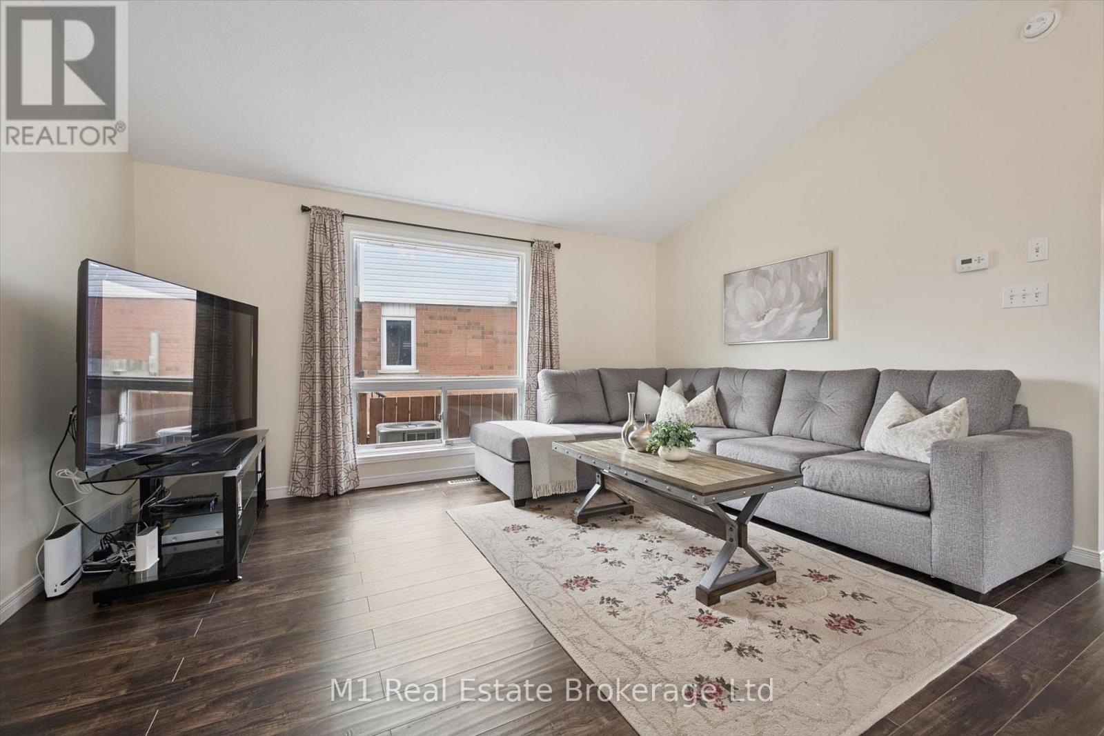 72 ORCHID CRESCENT - 6