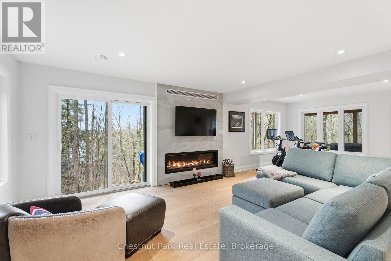 30 STEPHEN ROAD - 23
