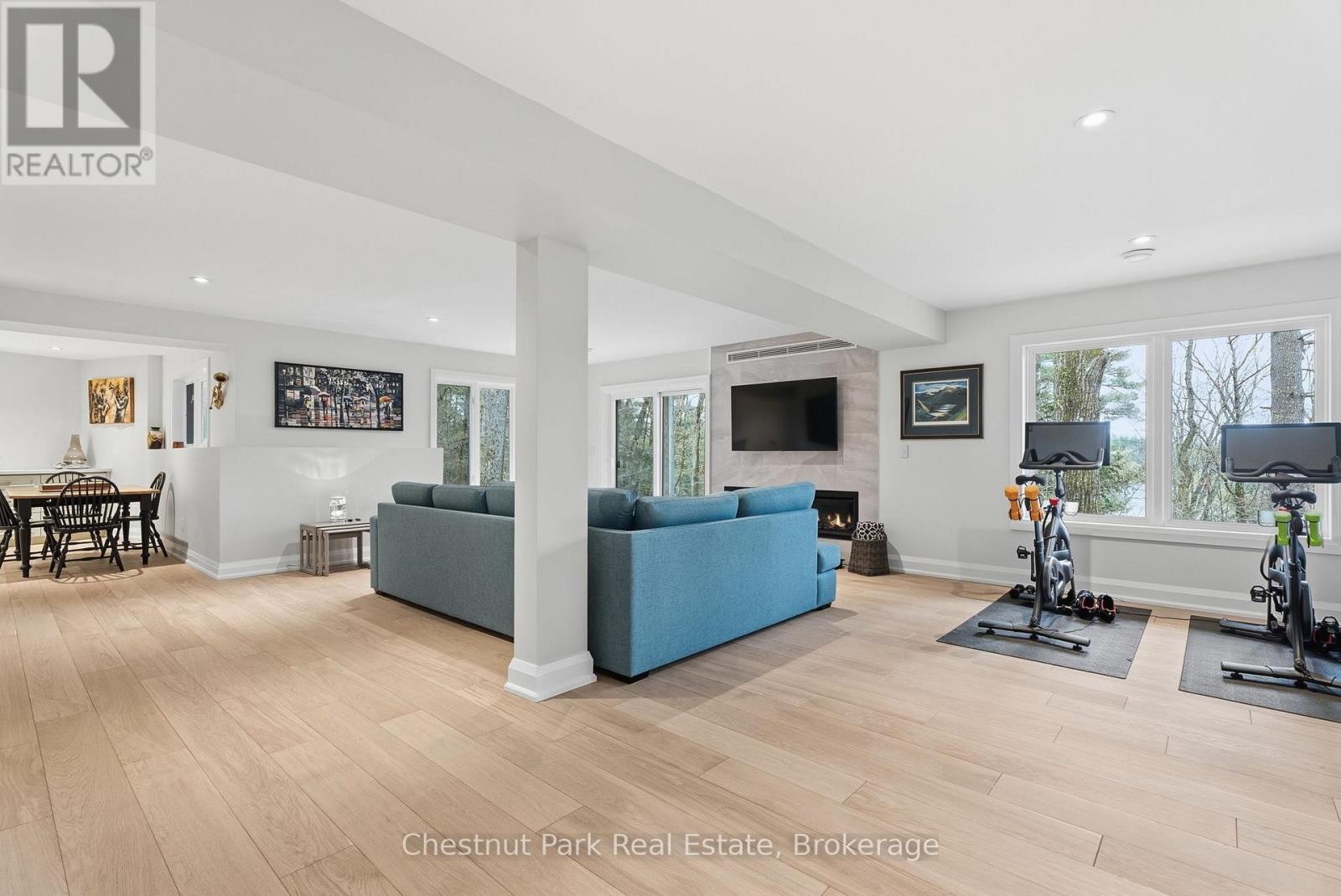 30 STEPHEN ROAD - 24