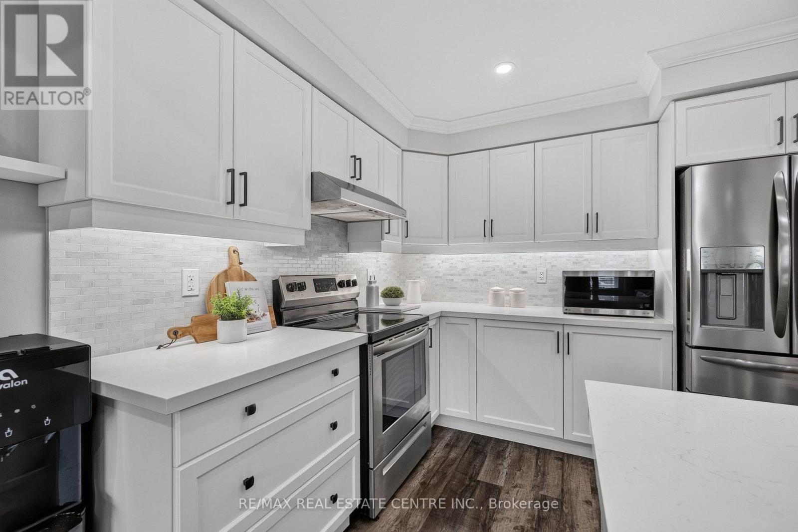 981 ALDER GATE - Image 13