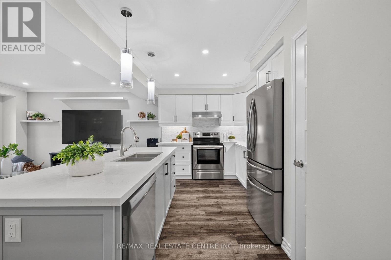 981 ALDER GATE - Image 18