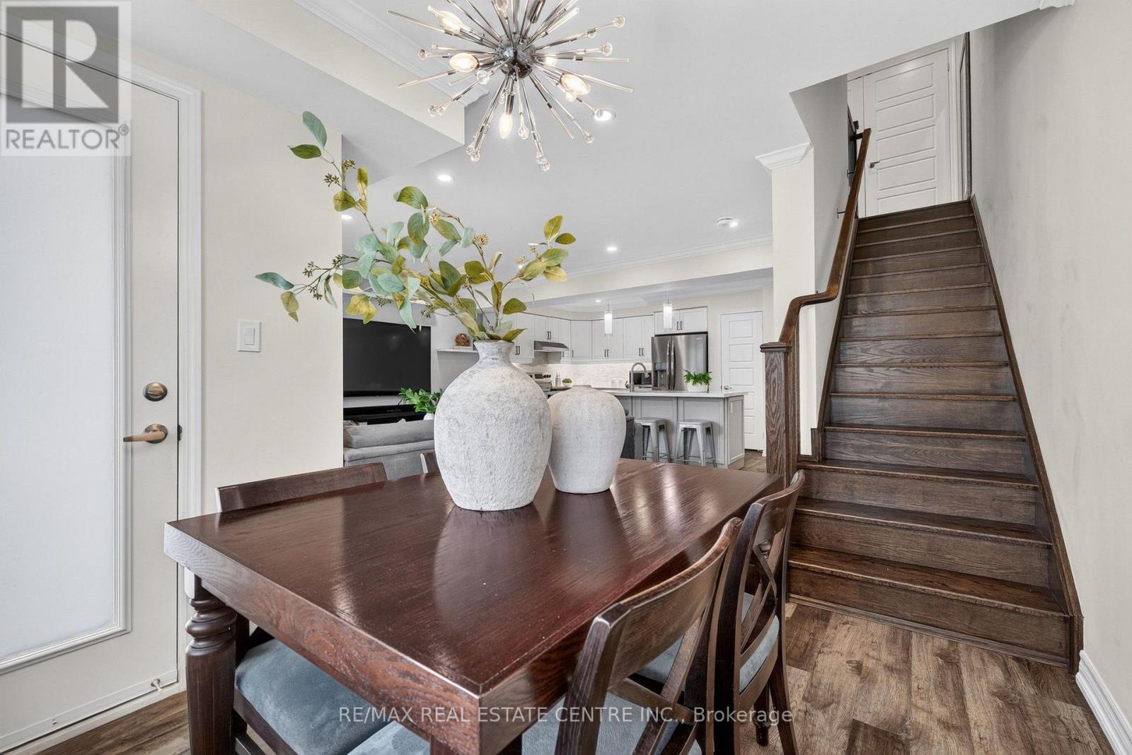 981 ALDER GATE - 20