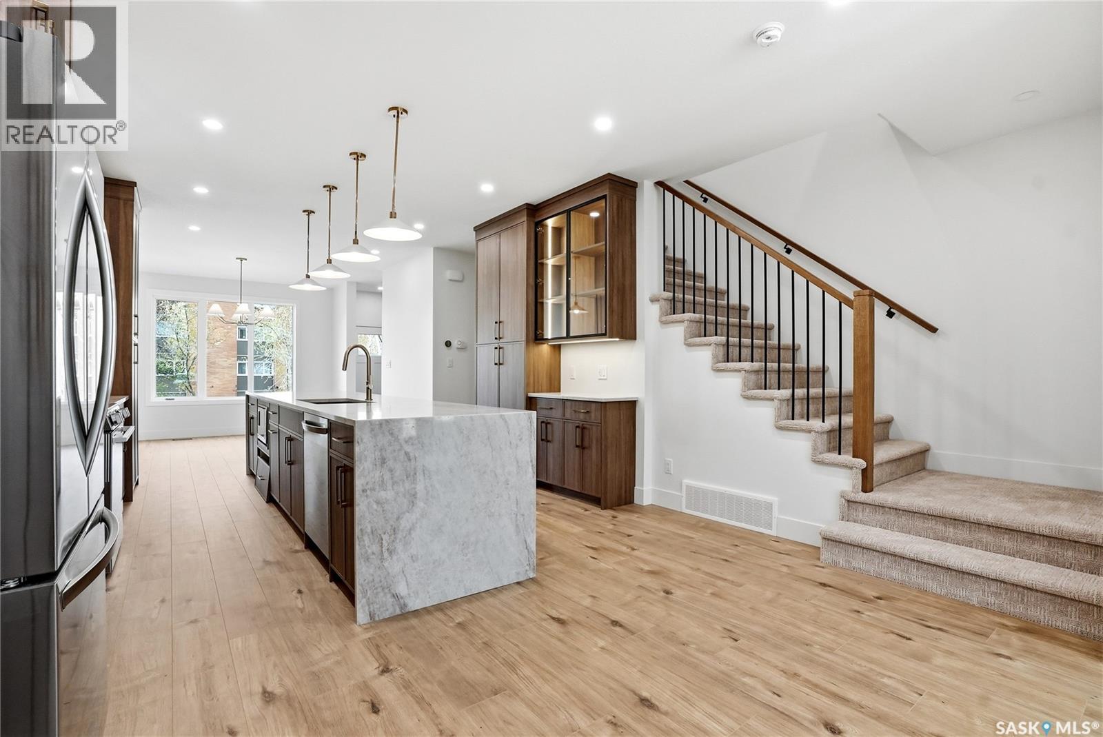 317 11th STREET E - 11