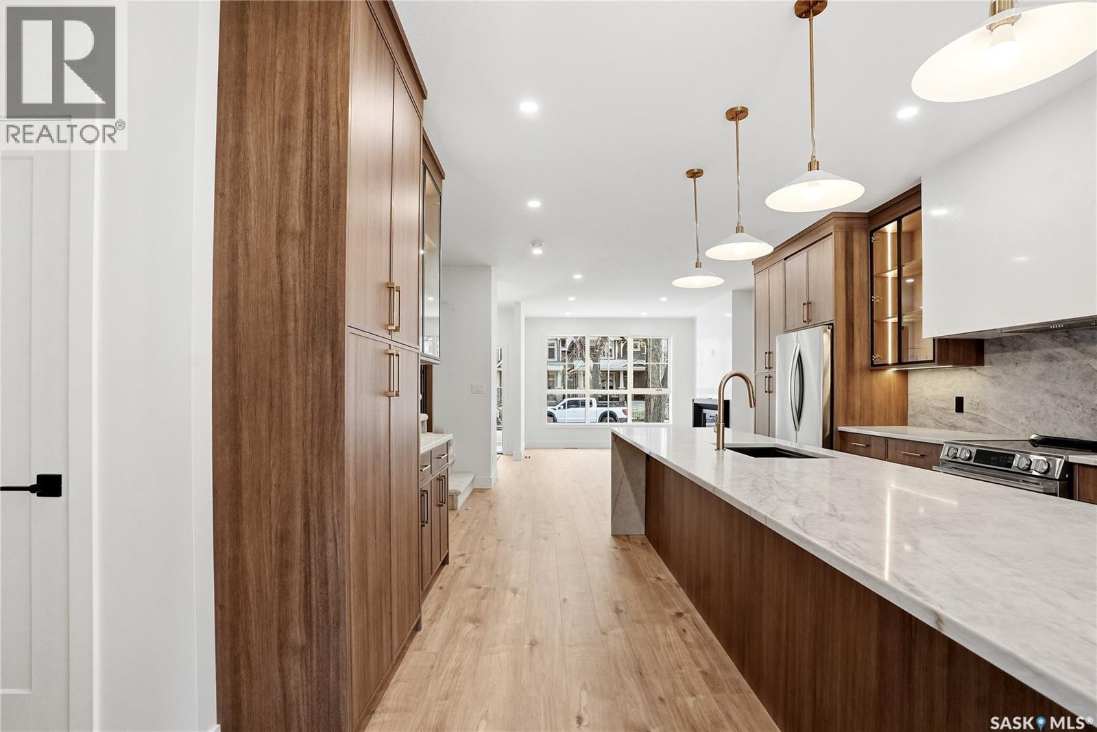 317 11th STREET E - 17