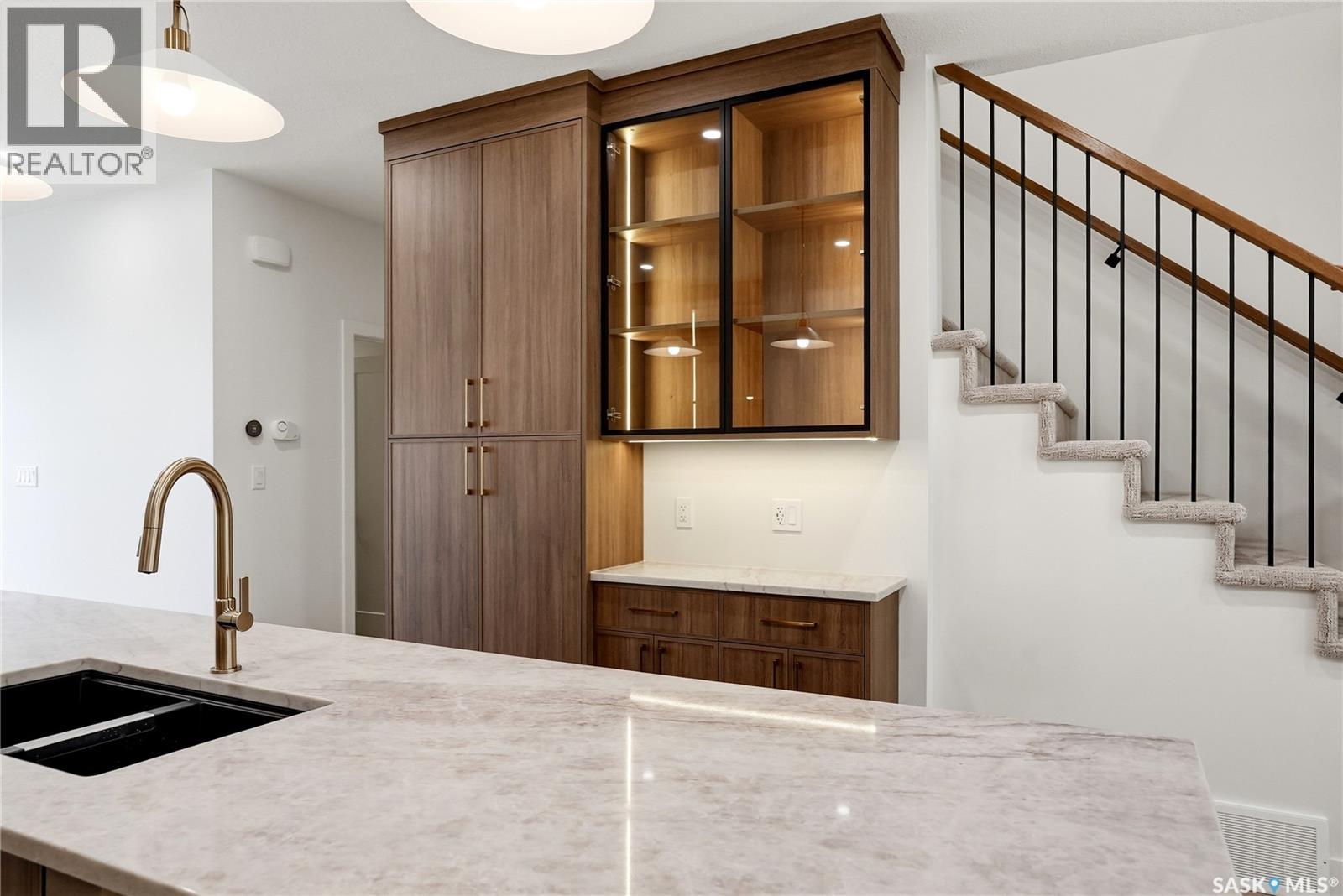 317 11th STREET E - 19