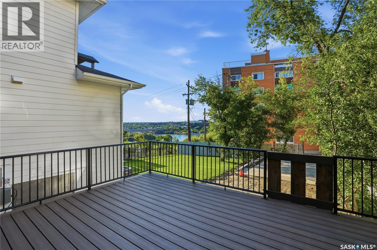 317 11th STREET E - 26