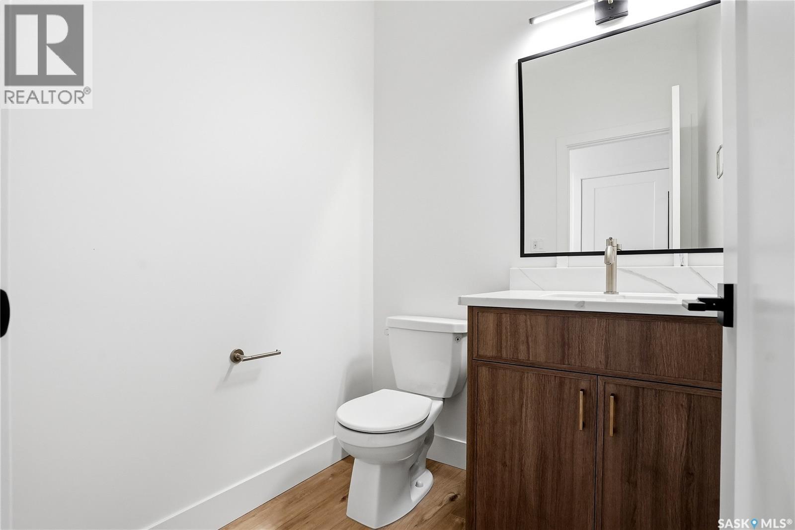 317 11th STREET E - 27