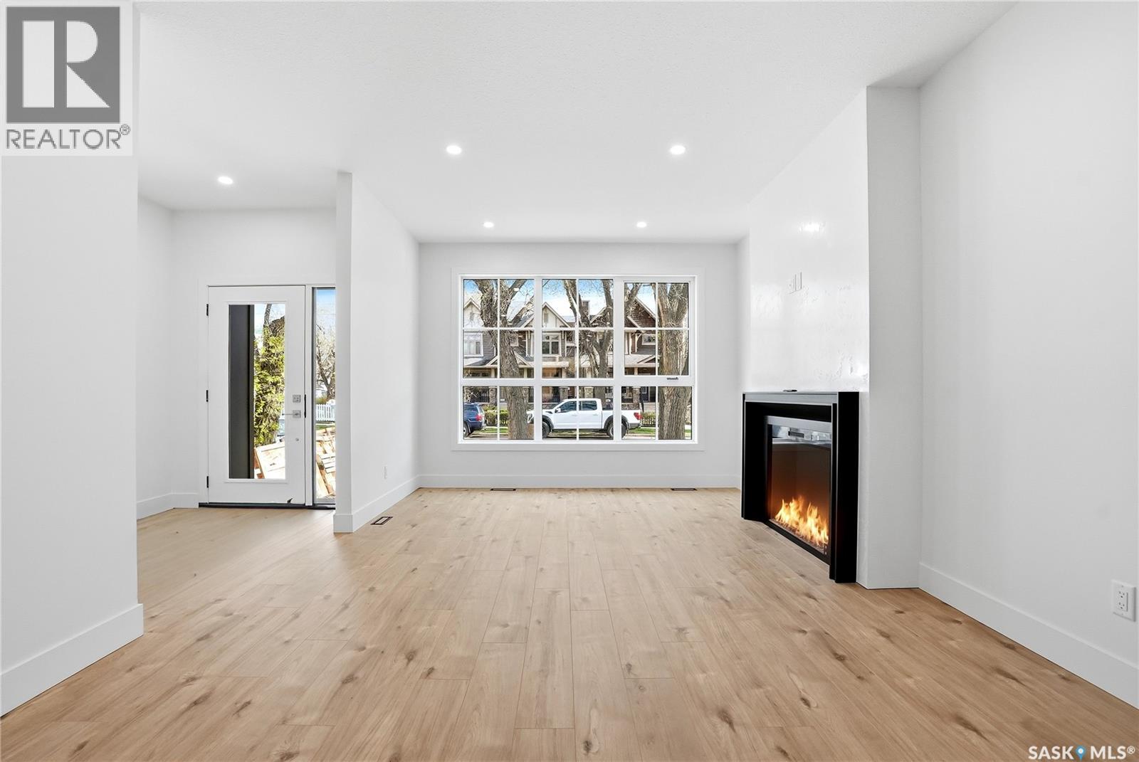317 11th STREET E - Image 4
